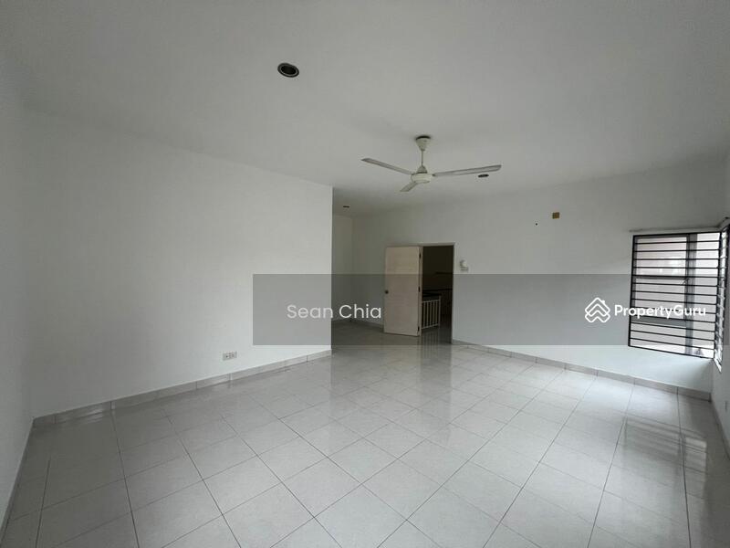For Sale - Newly Refurbished 2sty Semi D 32x75 Freehold Aman Perdana Klang